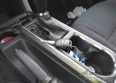 2017 Toyota Tacoma Sr5 z USA, uszkodzony, nr VIN 5TFAX5GN5HX082454